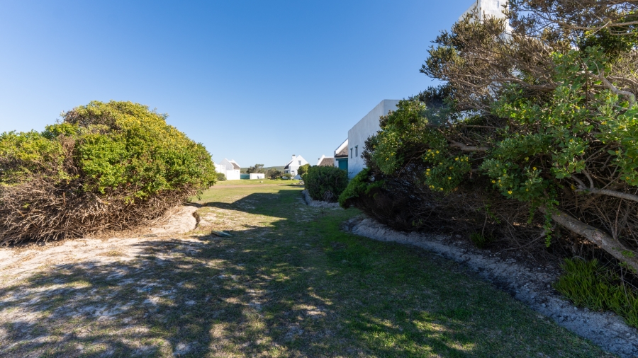 5 Bedroom Property for Sale in Struisbaai Western Cape